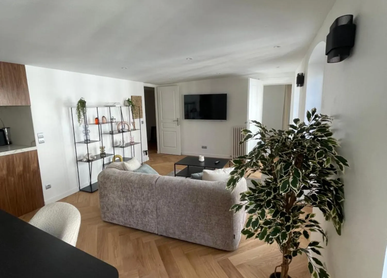 Appartamento Neuf A 500m Des Champs-elysees Parigi